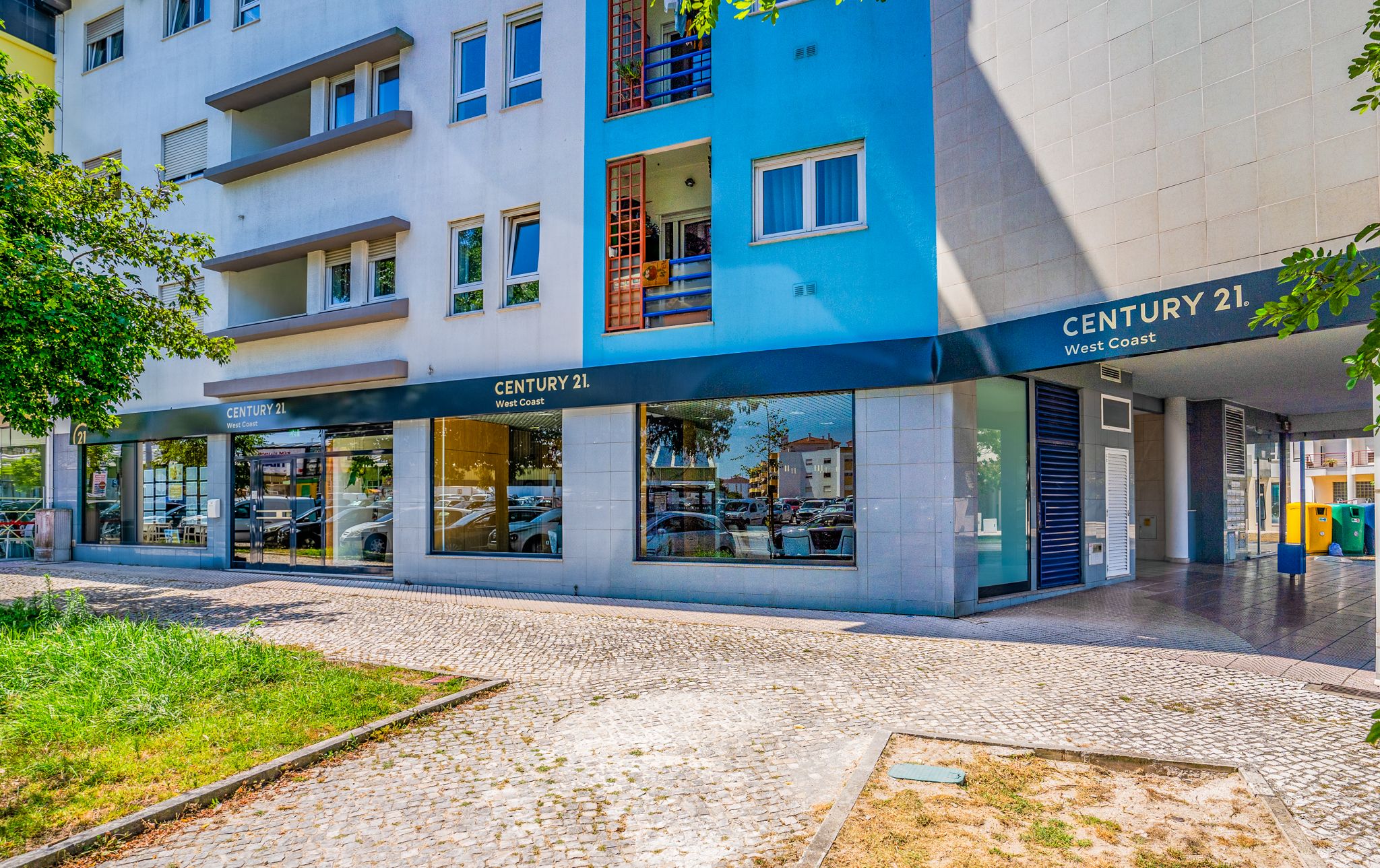 CENTURY 21 West Coast
