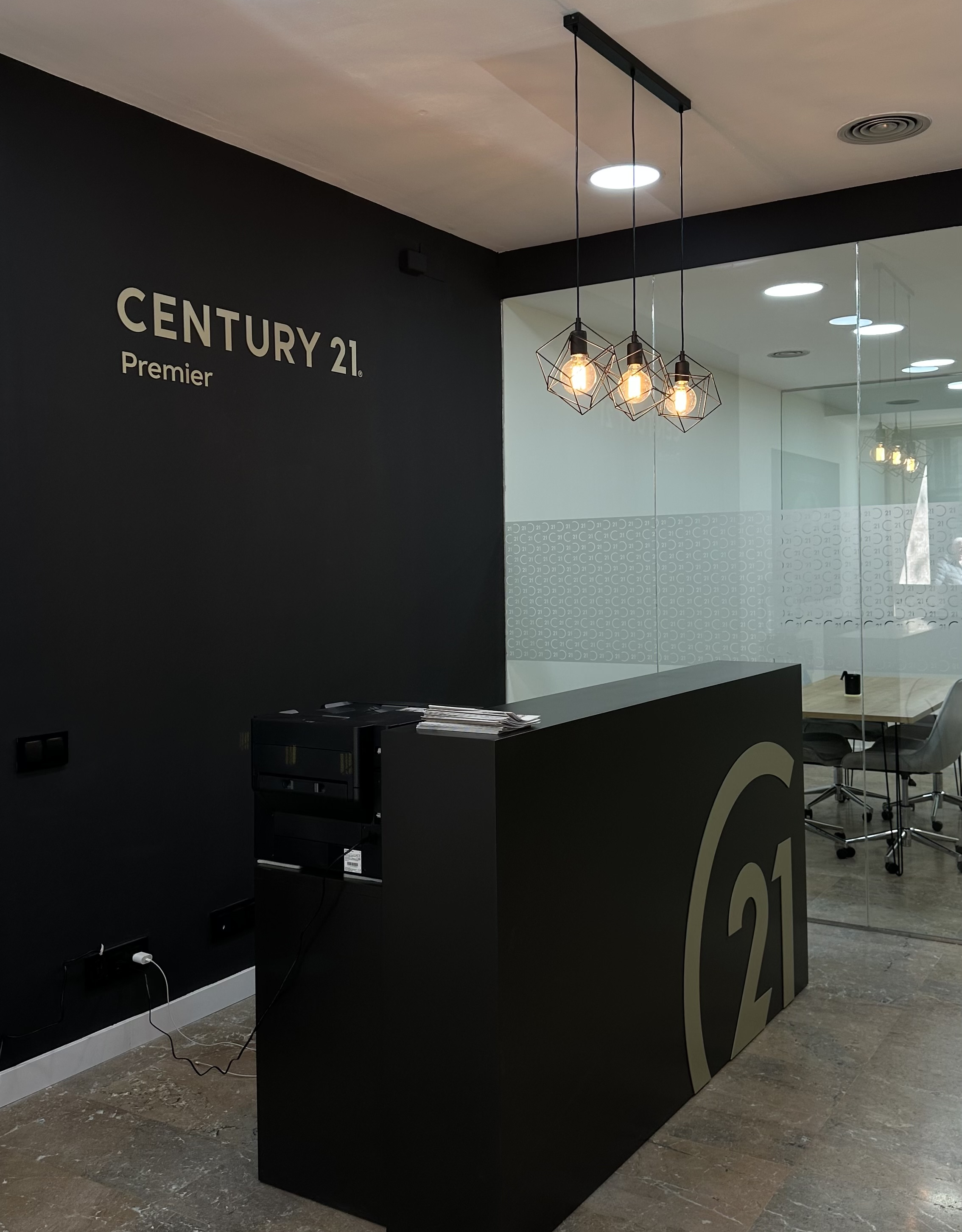 CENTURY 21 Premier